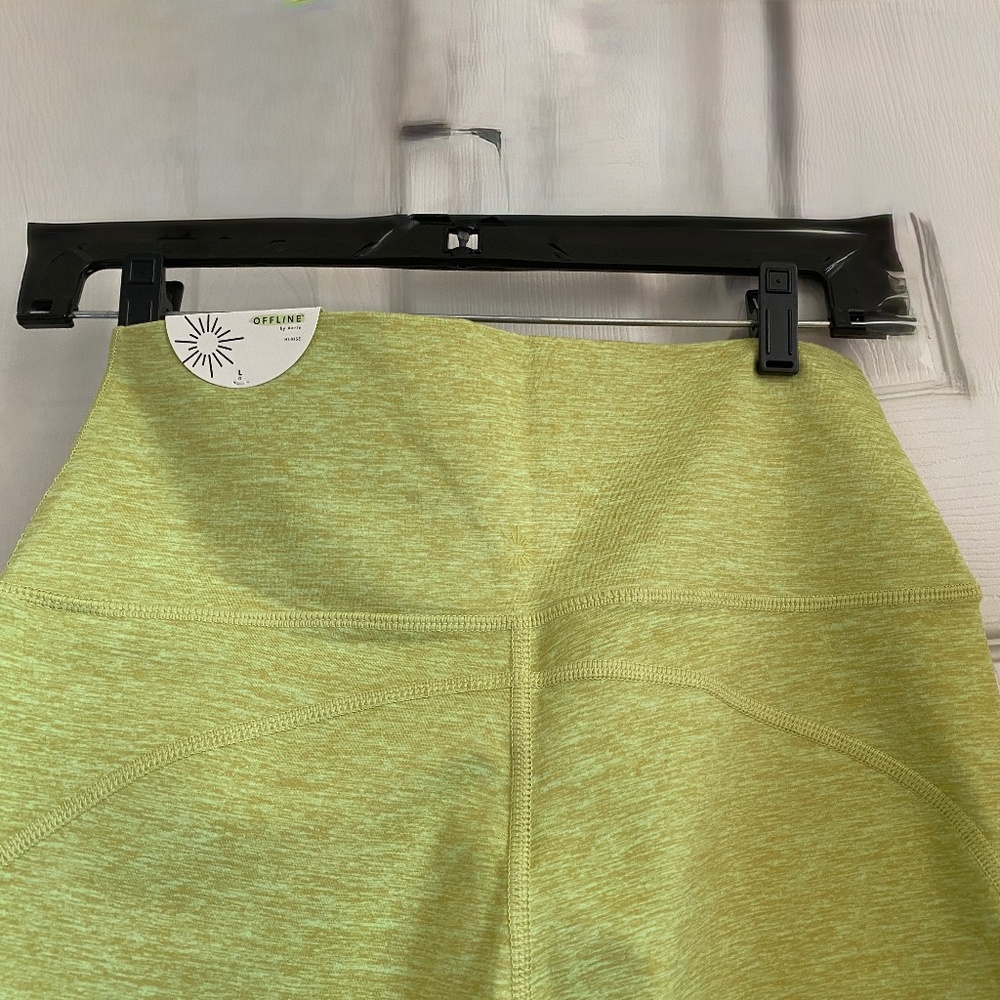 OFFLINE BY AERIE The Hugger Legging in Light Green Yellow- Large L -  NWT - Picture 5 of 9
